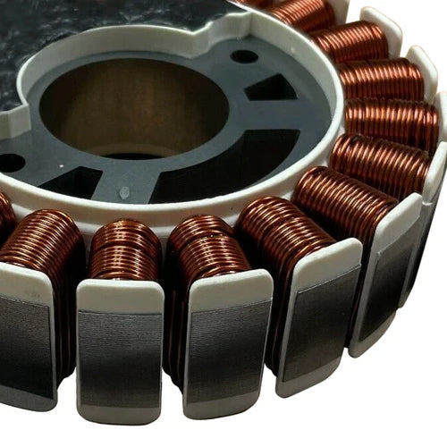 Alternateur sans balais avec enroulement 100 % cuivre